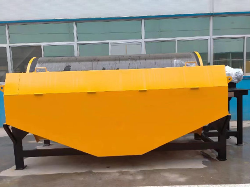 永磁筒式磁选机：矿业分选新利器，引领绿色高效新潮流